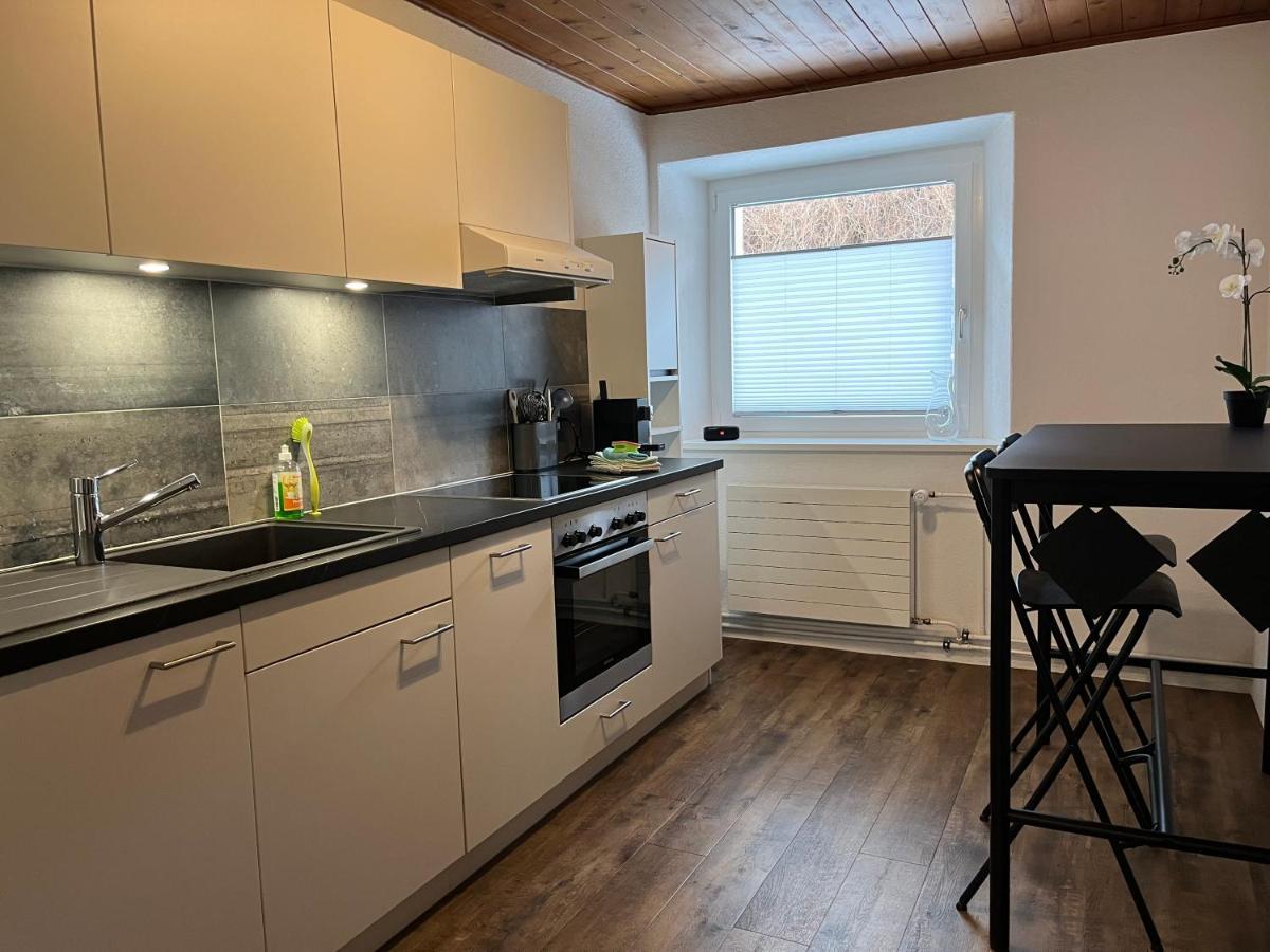 Schoene, Sonnige Parterrewohung 3 Zi. Mit Garten Apartment Poschiavo
